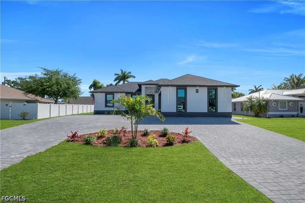 807 Nicholas Parkway W Cape Coral FL 33991