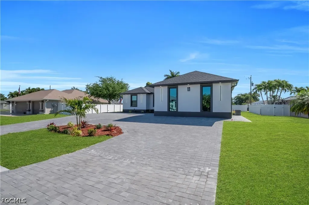 807 Nicholas Parkway W Cape Coral FL 33991