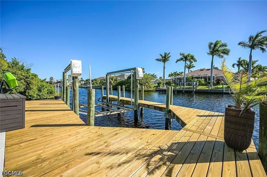 3417 SW 25th Court Cape Coral FL 33914