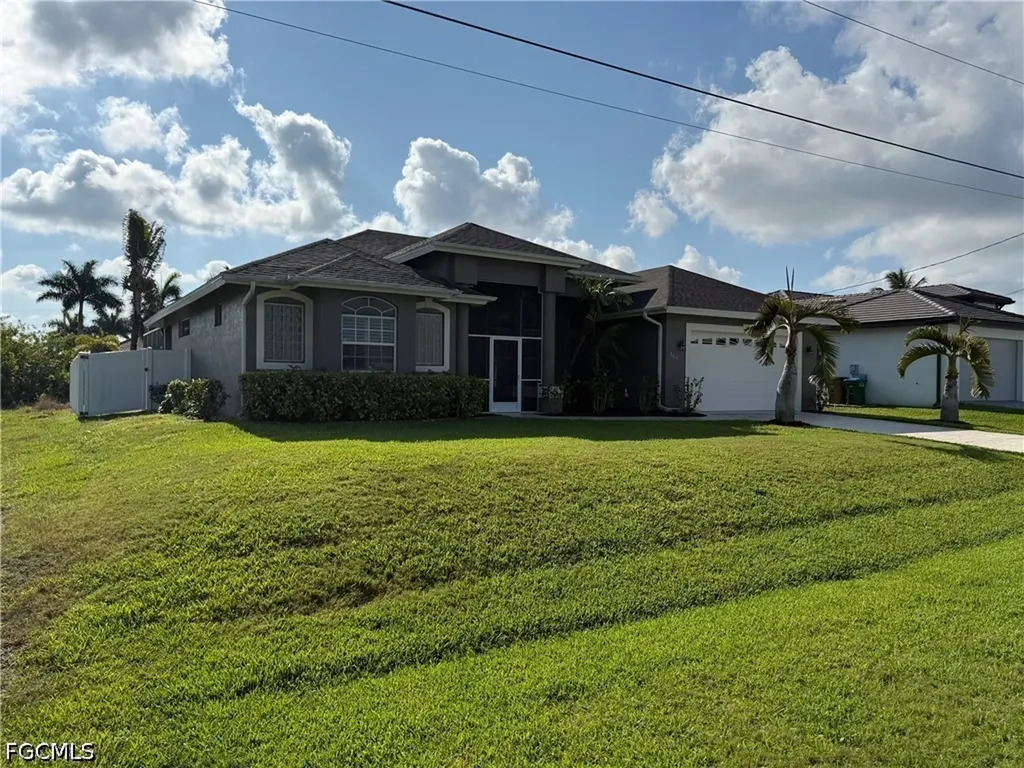 3417 SW 25th Court Cape Coral FL 33914