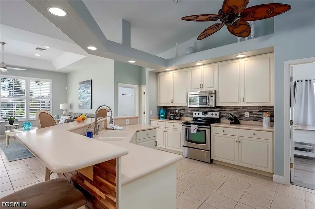 3417 SW 25th Court Cape Coral FL 33914