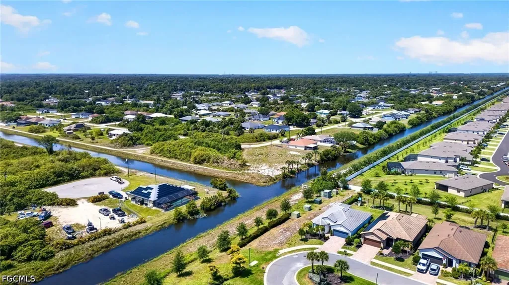 3721 E Hampton Circle Alva FL 33920