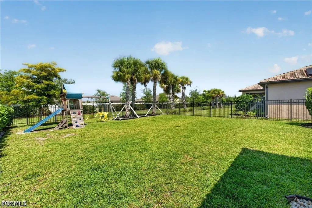 3721 E Hampton Circle Alva FL 33920