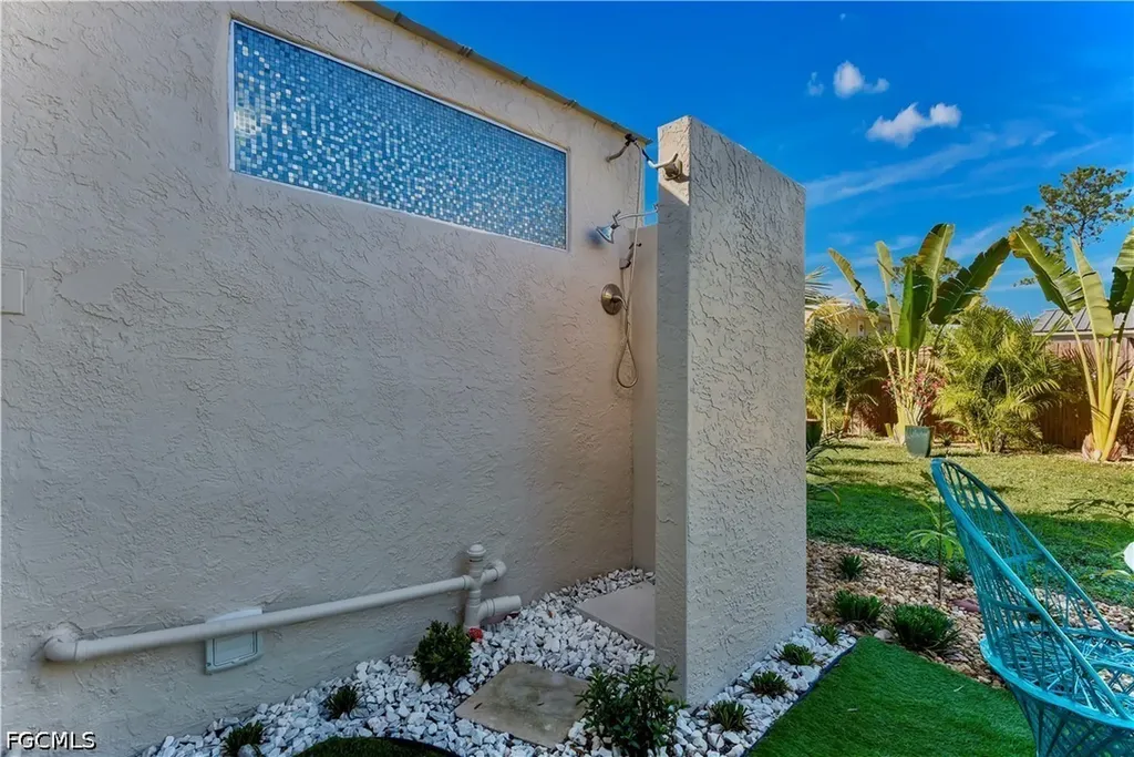 448 Santa Cruz Street North Fort Myers FL 33903