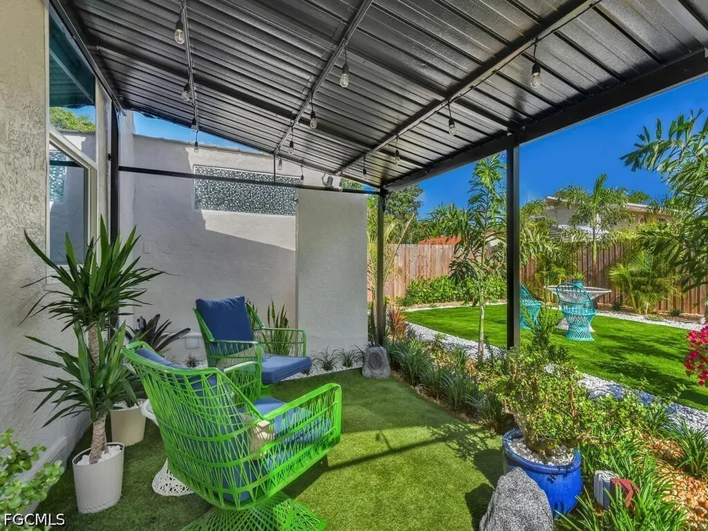 448 Santa Cruz Street North Fort Myers FL 33903
