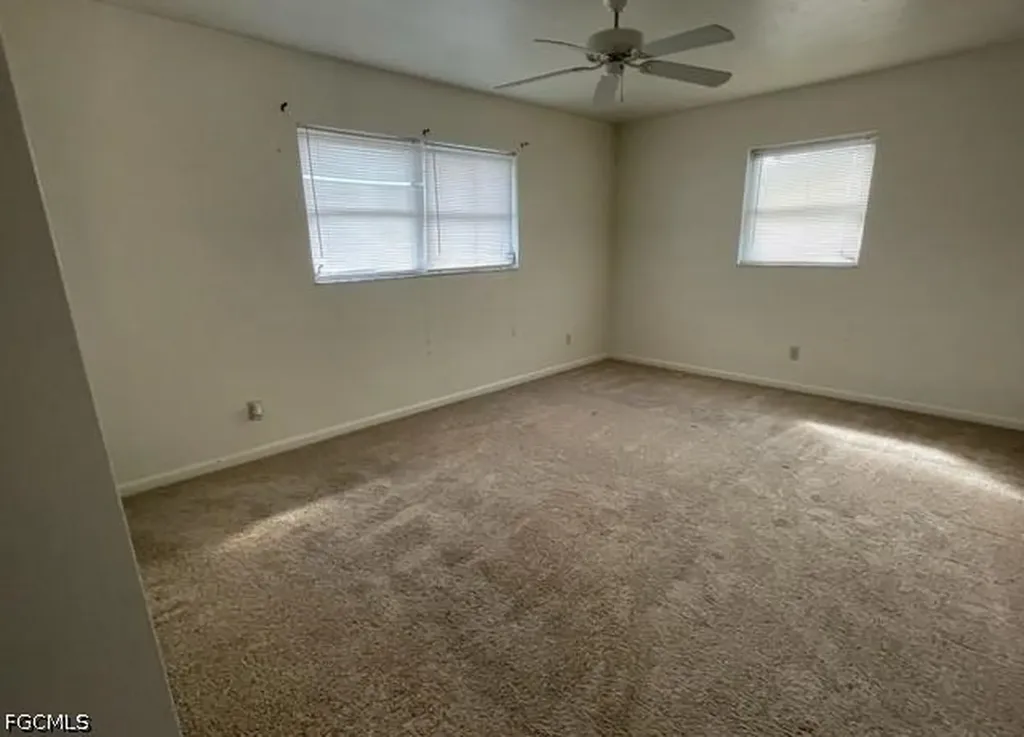 1406 SE 23rd Terrace Cape Coral FL 33990
