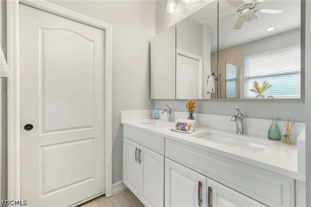 12910 Seaside Key Court North Fort Myers FL 33903