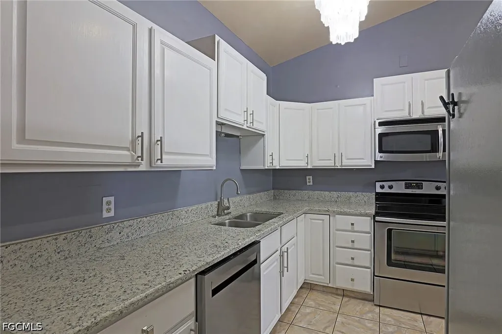 3818 SW 7th Place Cape Coral FL 33914
