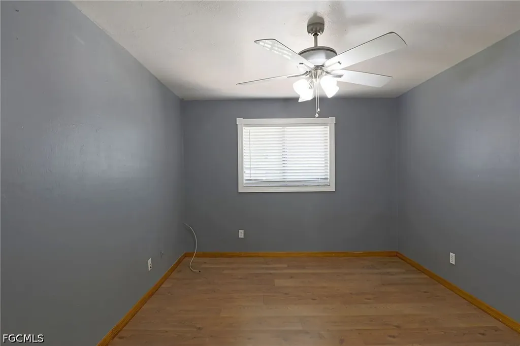 3818 SW 7th Place Cape Coral FL 33914