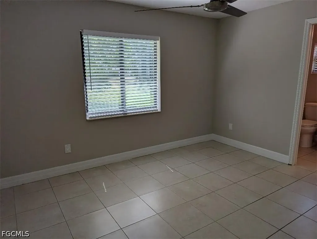 4405 SW 8th Court Cape Coral FL 33914