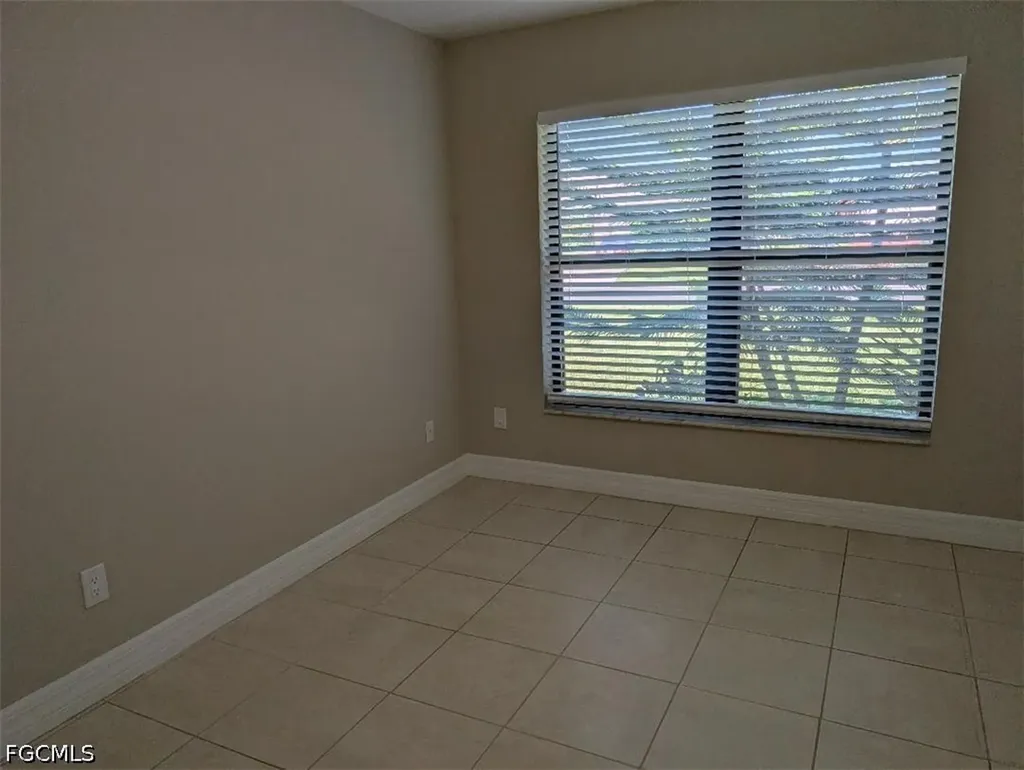 4405 SW 8th Court Cape Coral FL 33914