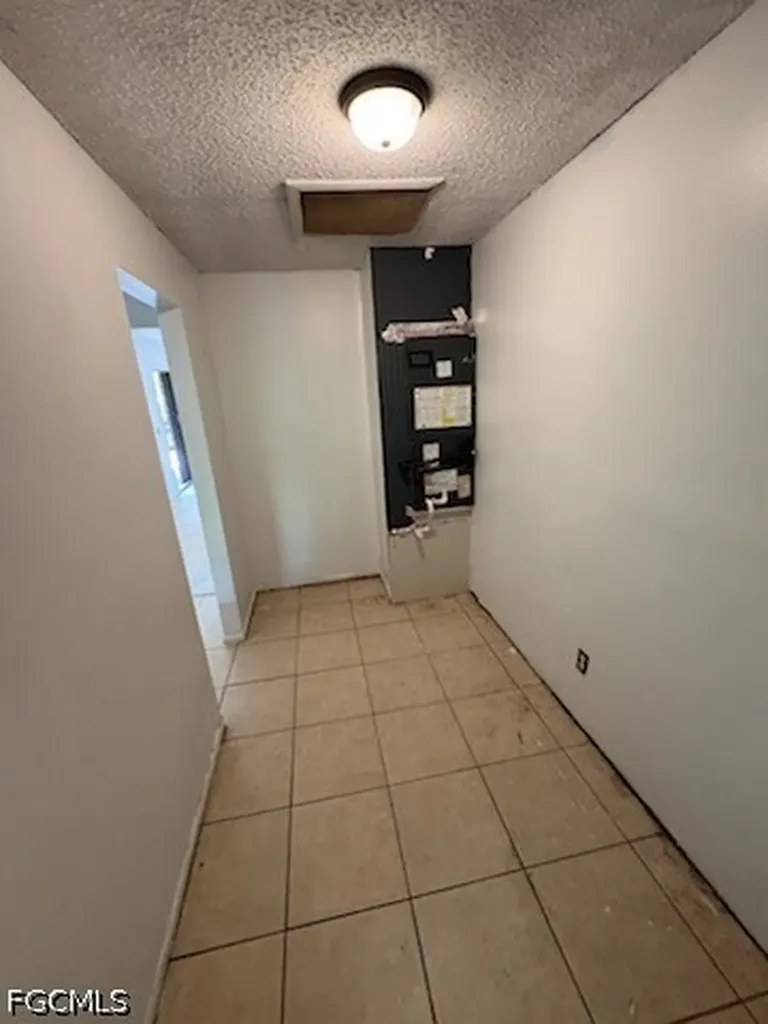 2558 N County 470 Lake Panasoffkee FL 33538