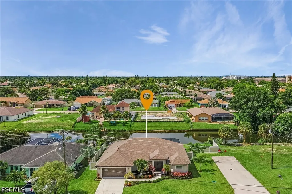 1702 SE 1st Terrace Cape Coral FL 33990
