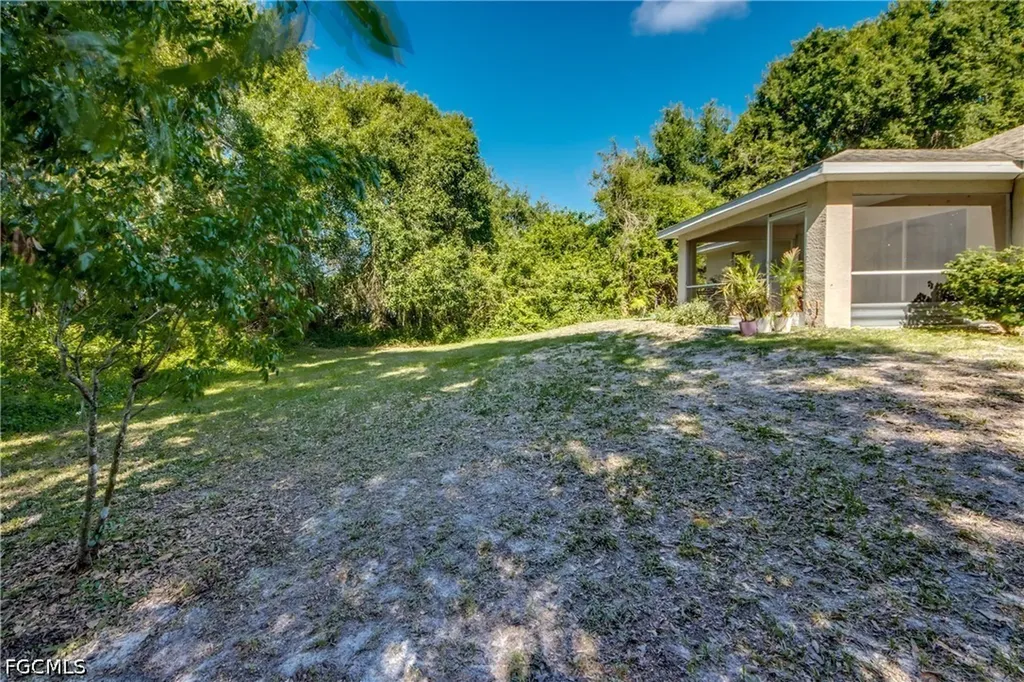 2807 51st Street W Lehigh Acres FL 33971