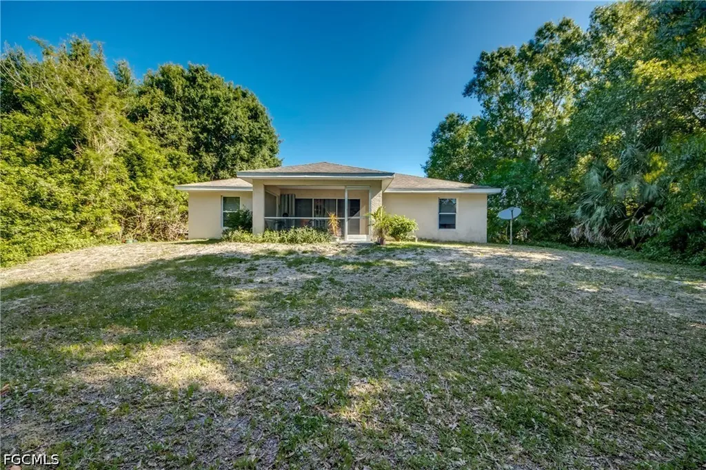 2807 51st Street W Lehigh Acres FL 33971
