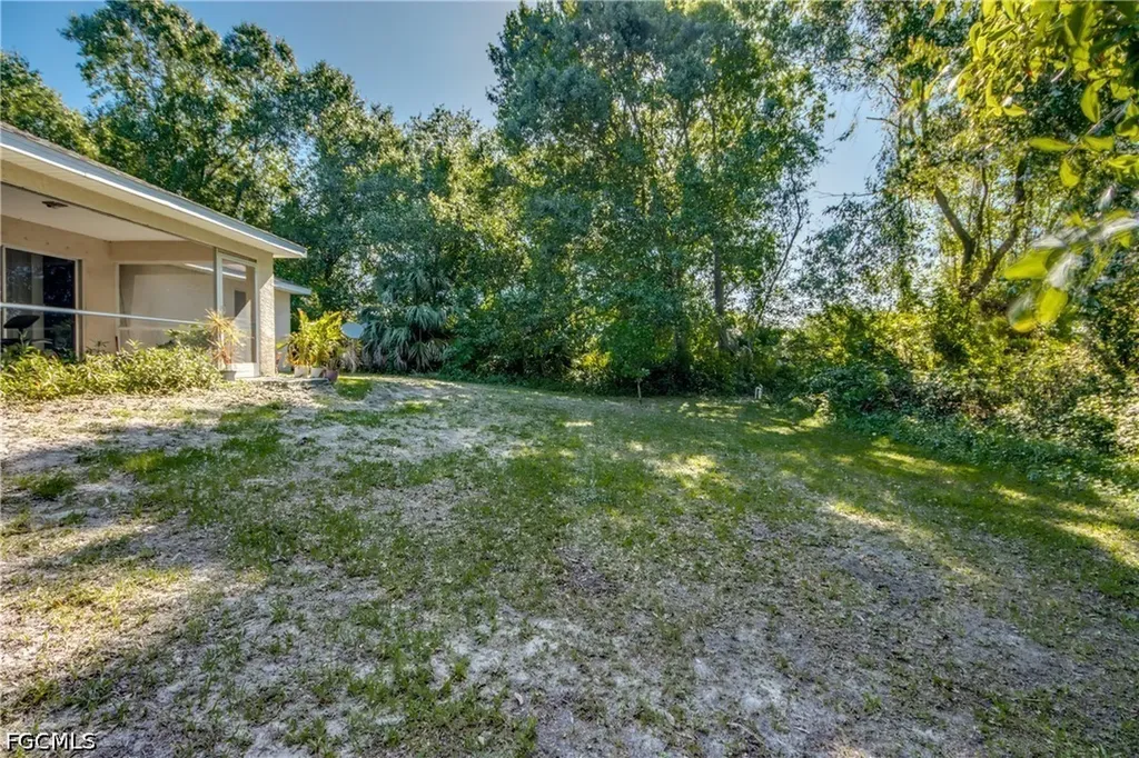 2807 51st Street W Lehigh Acres FL 33971