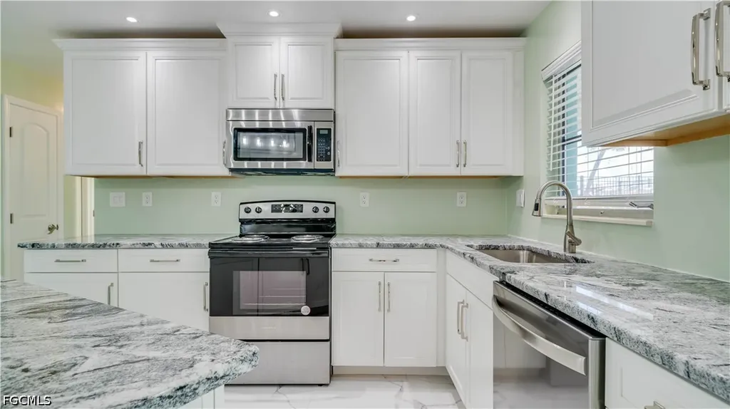 2708 Mangrove Street St. James City FL 33956