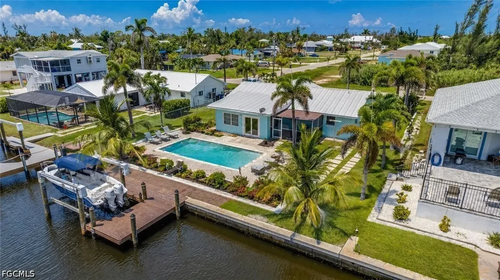 2708 Mangrove Street St. James City FL 33956