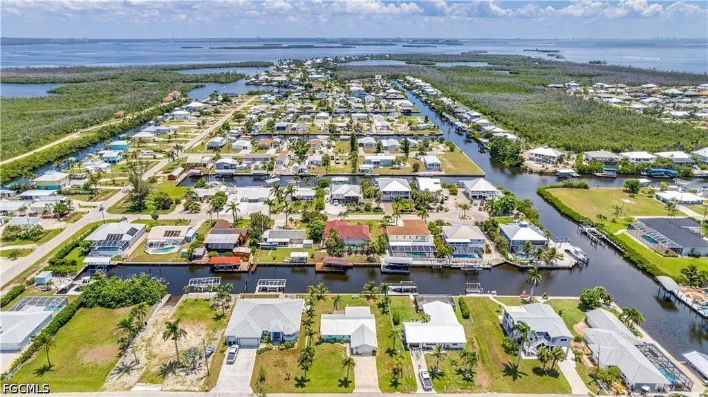 2708 Mangrove Street St. James City FL 33956