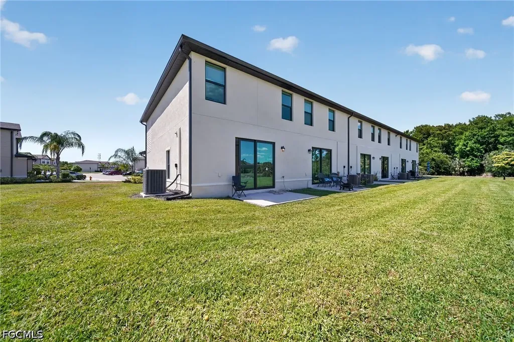 14275 Oviedo Place Fort Myers FL 33905