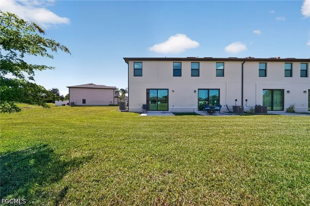 14275 Oviedo Place Fort Myers FL 33905