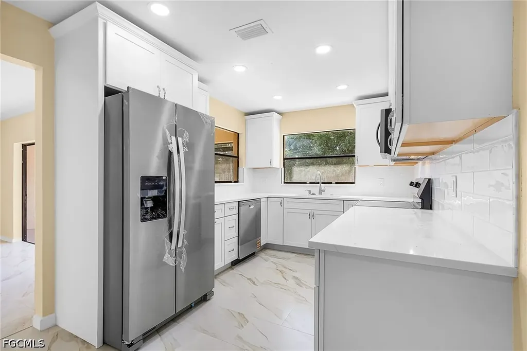 920 SE 21st Street Cape Coral FL 33990