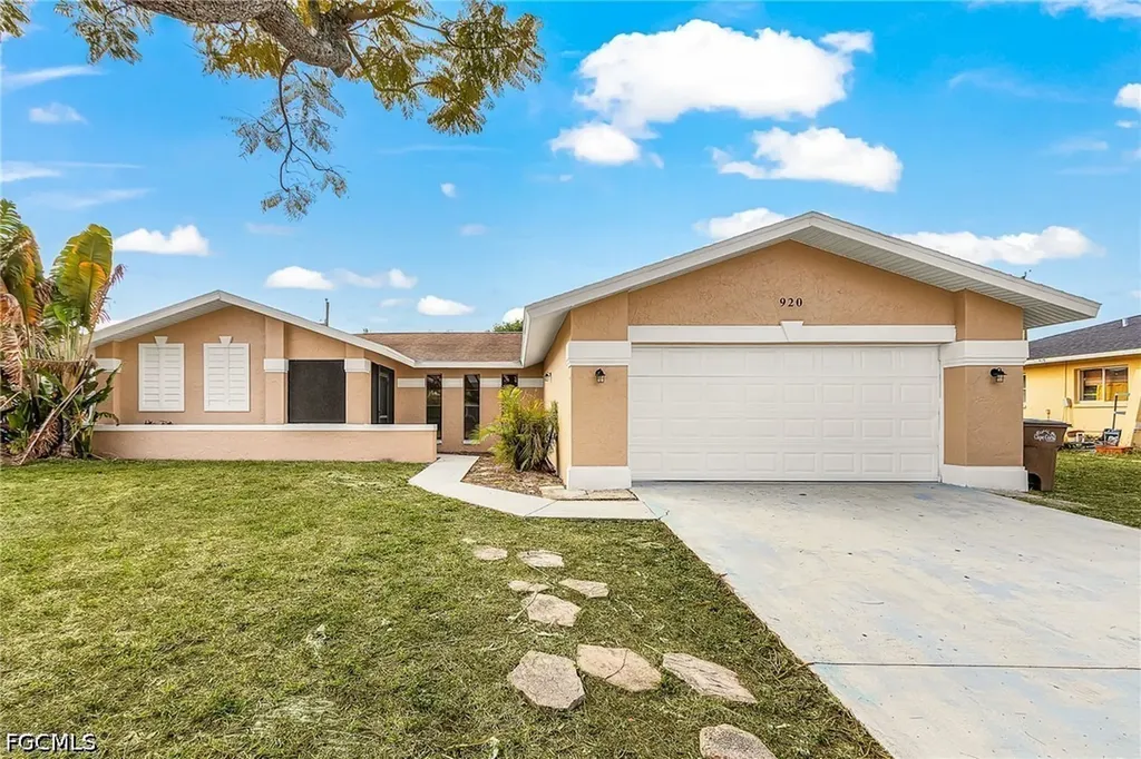 920 SE 21st Street Cape Coral FL 33990