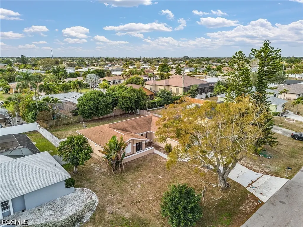 920 SE 21st Street Cape Coral FL 33990