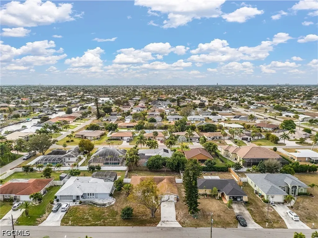 920 SE 21st Street Cape Coral FL 33990