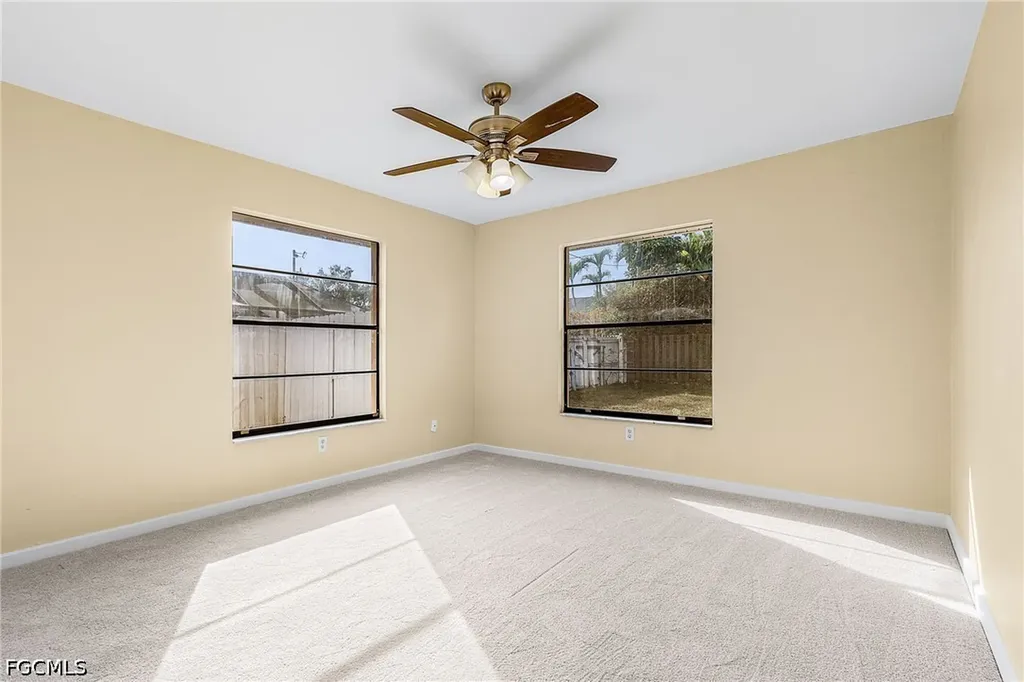 920 SE 21st Street Cape Coral FL 33990