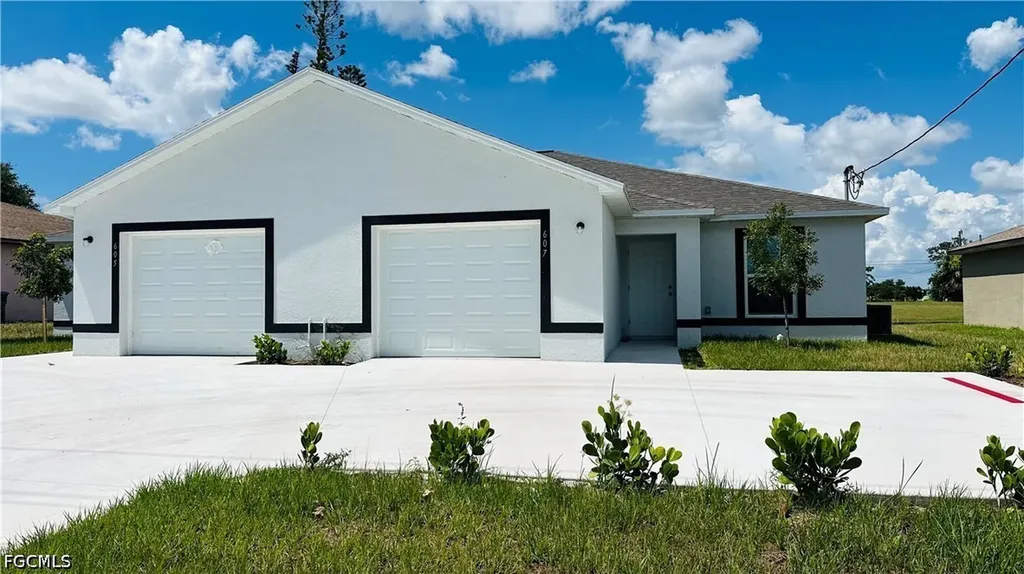 607 SE 7th Street Cape Coral FL 33990