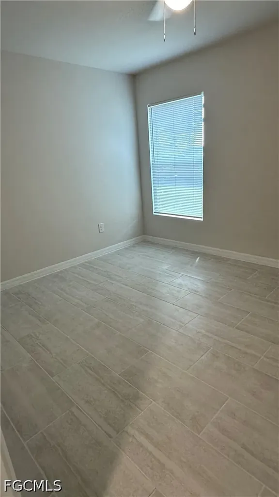 607 SE 7th Street Cape Coral FL 33990