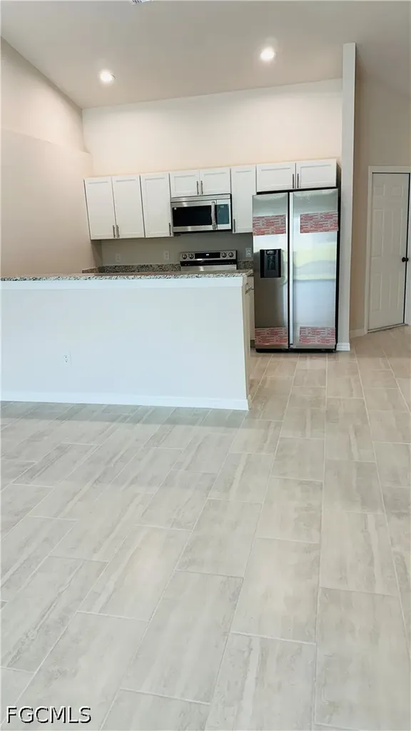 607 SE 7th Street Cape Coral FL 33990