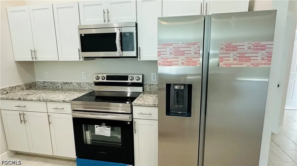 607 SE 7th Street Cape Coral FL 33990