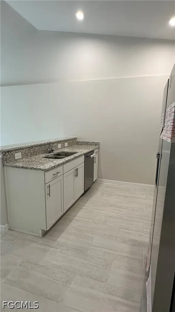 607 SE 7th Street Cape Coral FL 33990