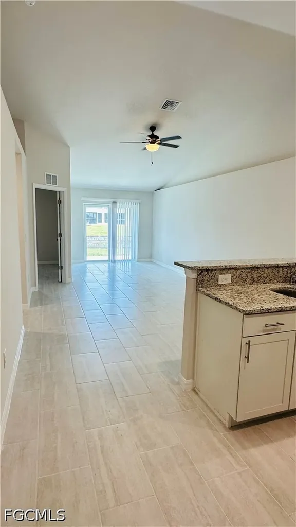 607 SE 7th Street Cape Coral FL 33990