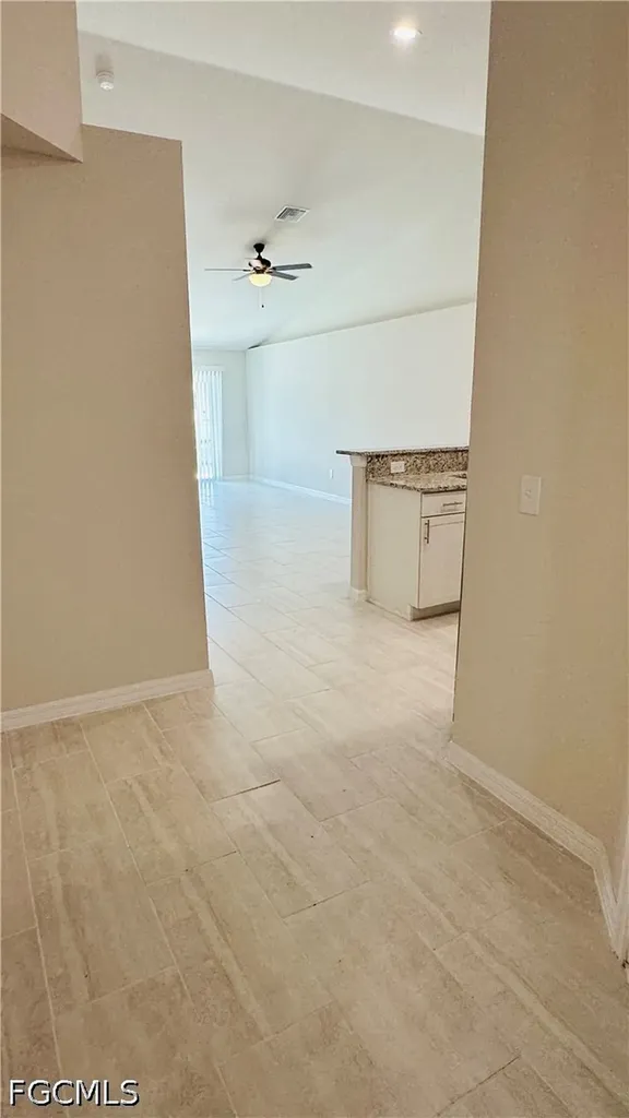 607 SE 7th Street Cape Coral FL 33990
