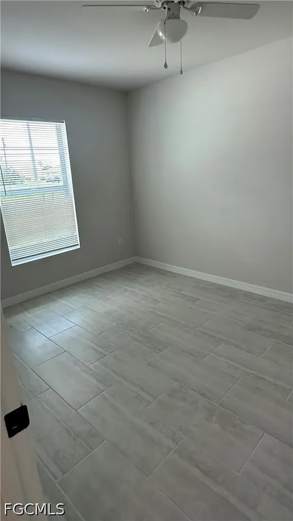 607 SE 7th Street Cape Coral FL 33990