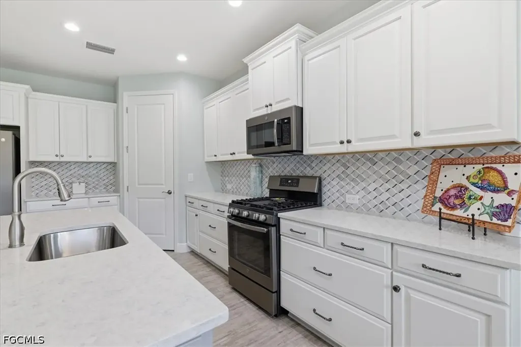 7542 Cypress Walk Drive Fort Myers FL 33966