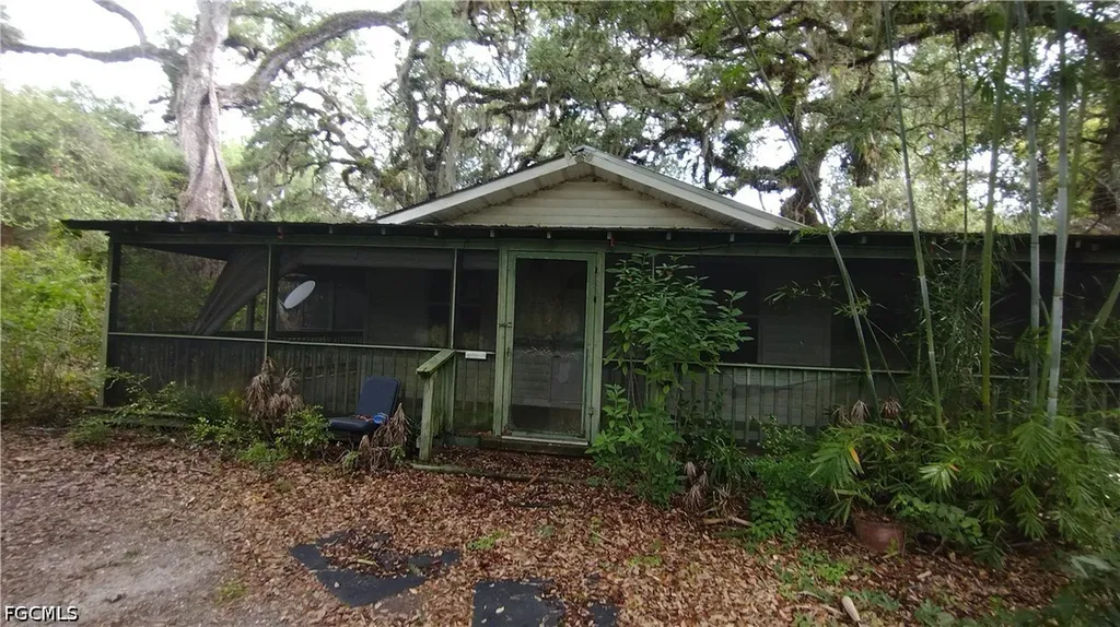 1469 Coffee Mill Hammock Road Moore Haven FL 33471