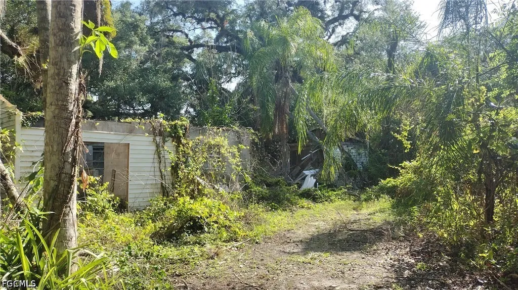 1469 Coffee Mill Hammock Road Moore Haven FL 33471