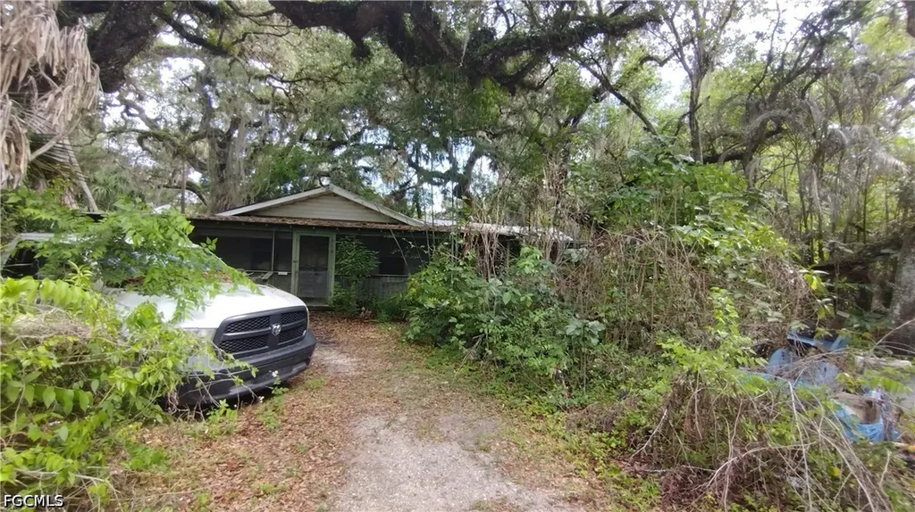 1469 Coffee Mill Hammock Road Moore Haven FL 33471