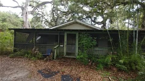 1469 Coffee Mill Hammock Road Moore Haven FL 33471
