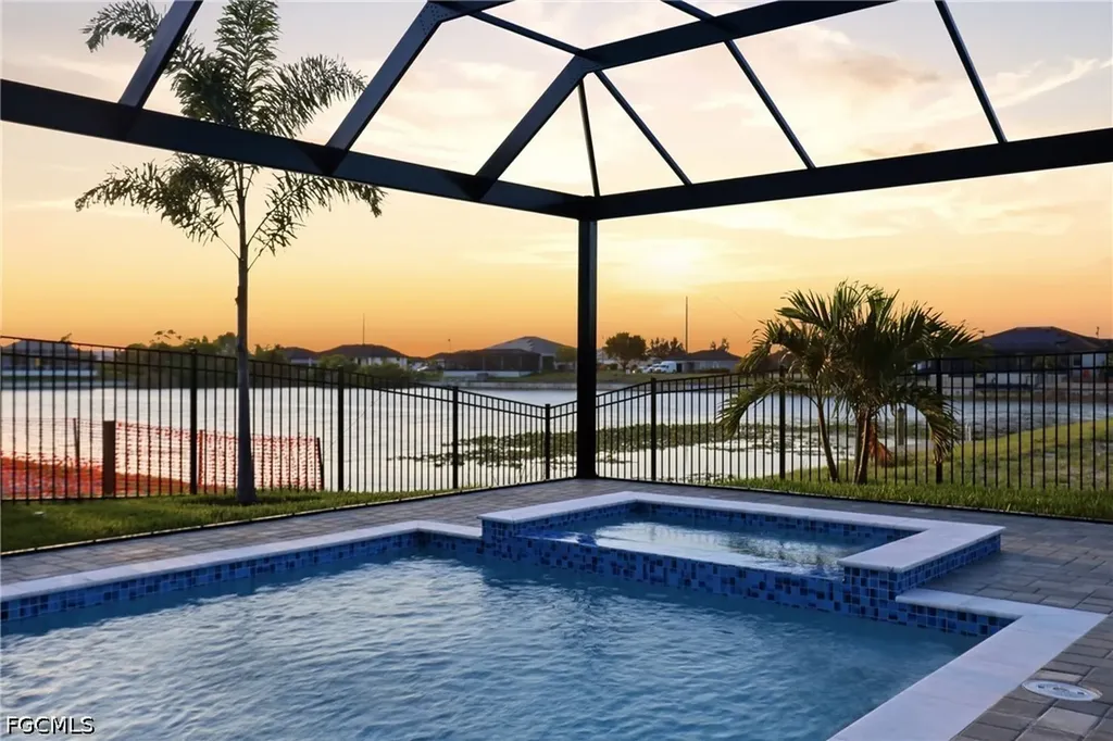 120 SW 9th Avenue Cape Coral FL 33991