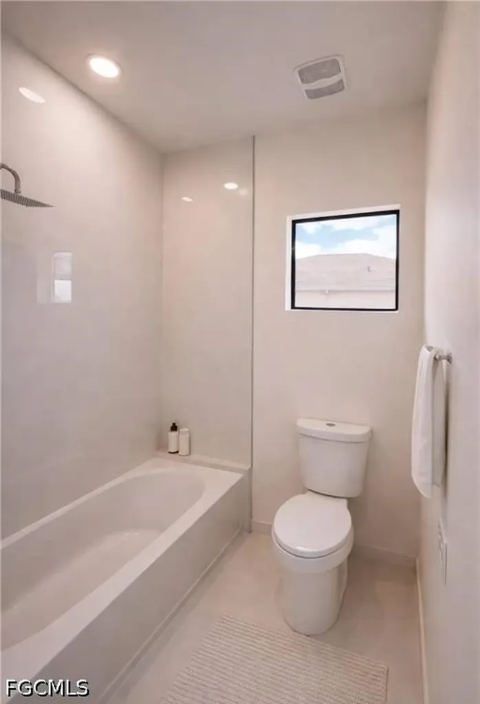 2102 NW 25th Place Cape Coral FL 33993