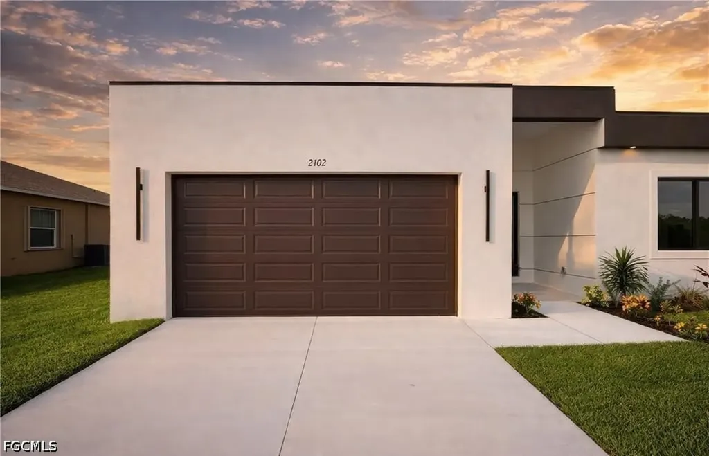 2102 NW 25th Place Cape Coral FL 33993