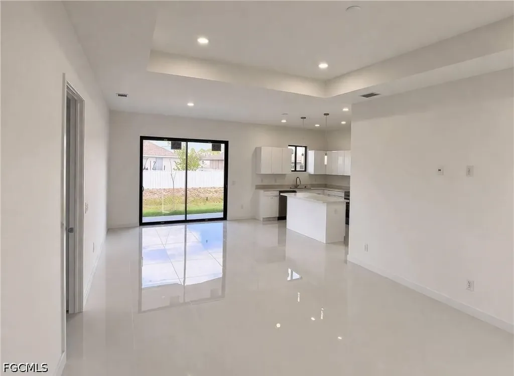 2102 NW 25th Place Cape Coral FL 33993