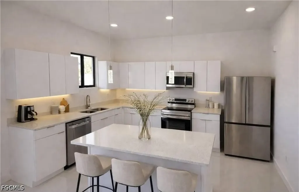 2102 NW 25th Place Cape Coral FL 33993