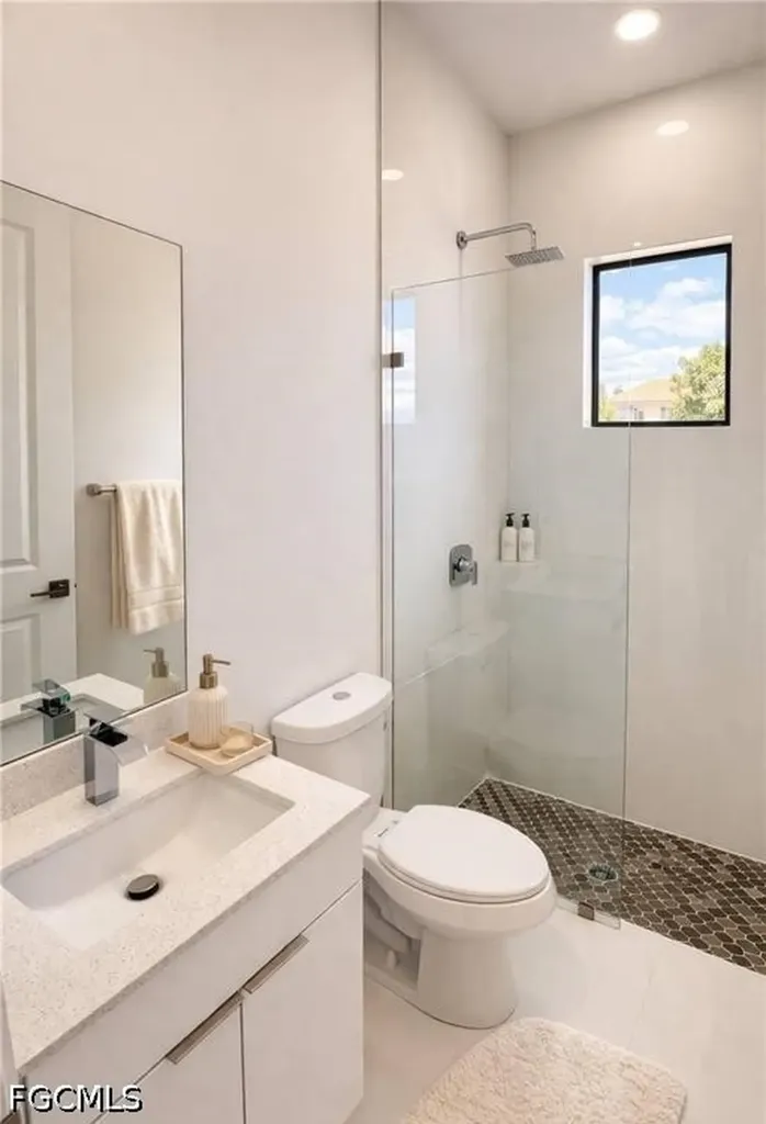 2102 NW 25th Place Cape Coral FL 33993