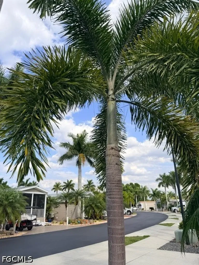 5471 Cypress Trail Resort Circle Fort Myers FL 33905